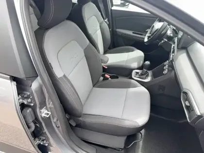 Photo 71 Dacia Jogger  Hybrid 140 7 places GSR2