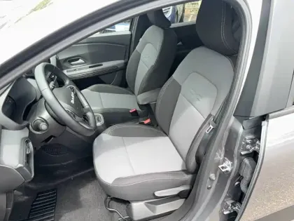 Photo 68 Dacia Jogger  Hybrid 140 7 places GSR2