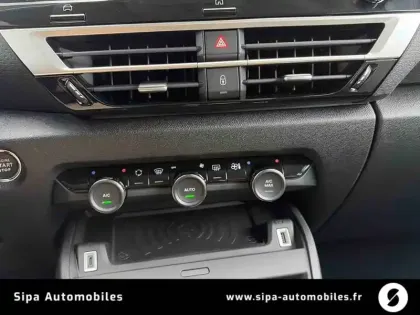 Photo 18 Citroën C4  Hybride 145 ch e-DCS6