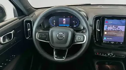 Photo 10 Volvo XC40  B3 163 ch DCT7