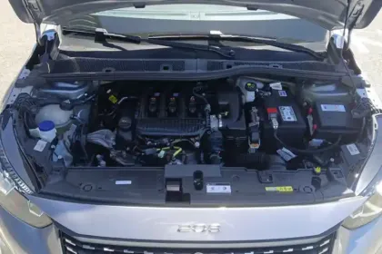 Photo 15 Peugeot 208  PureTech 75 S&S BVM5