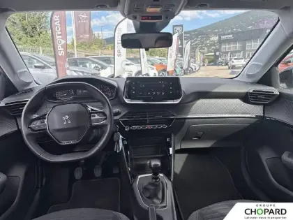 Photo 14 Peugeot 208  PureTech 100 S&S BVM6