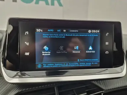 Photo 33 Peugeot 2008  PureTech 130 S&S BVM6