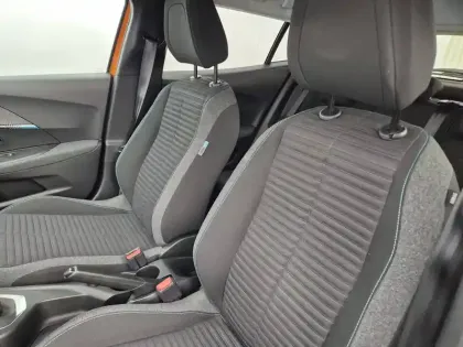 Photo 23 Peugeot 2008  PureTech 130 S&S BVM6