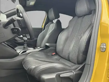 Photo 10 Peugeot 208  PureTech 100 S&S BVM6