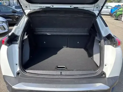 Photo 5 Peugeot 2008  PureTech 100 S&S BVM6