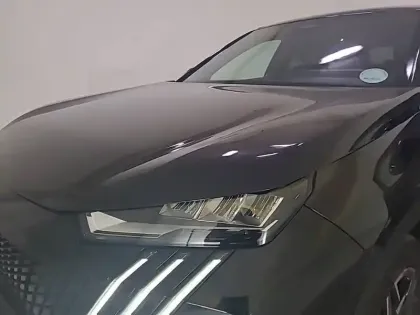 Photo 15 Peugeot 3008  Hybrid 145 e-DCS6