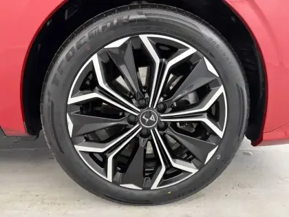 Photo 29 DS DS 4  Hybride E-Tense 225 EAT8