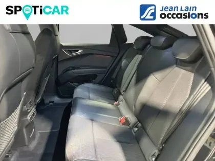 Photo 12 Audi Q4 e-tron  Sportback 45 265 ch 82 kWh quattro