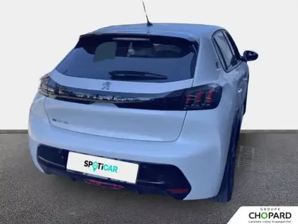 Photo 7 Peugeot 208  Electrique 50 kWh 136ch