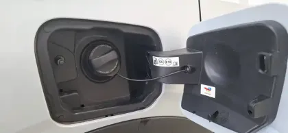 Photo 19 Peugeot 3008  Hybrid 136 e-DCS6