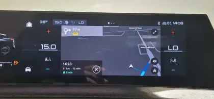 Photo 31 Peugeot 3008  Hybrid 136 e-DCS6