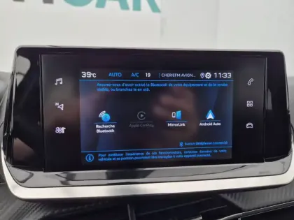 Photo 33 Peugeot 2008  PureTech 100 S&S BVM6