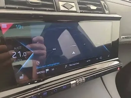 Photo 41 DS DS 7 DS7 Crossback Hybride E-Tense 300 EAT8 4x4