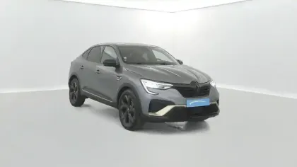 Photo 16 Renault Arkana  E-Tech hybride 145 - 22