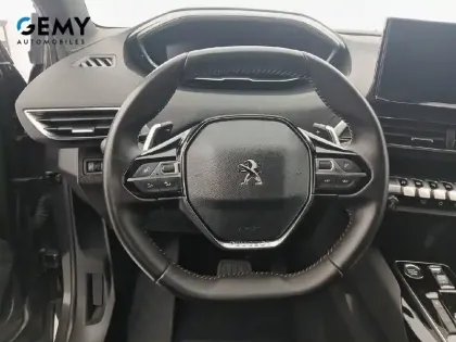 Photo 12 Peugeot 5008  Hybrid 136 e-DCS6