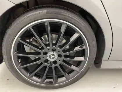 Photo 18 Mercedes Classe A  200 d 8G-DCT