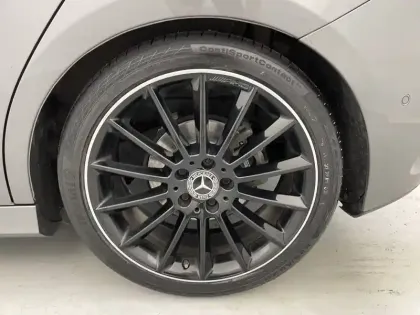 Photo 16 Mercedes Classe A  200 d 8G-DCT