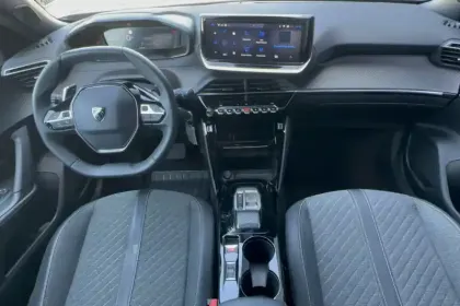 Photo 11 Peugeot 2008  Hybrid 145 e-DCS6