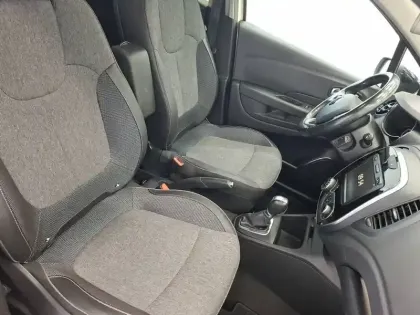 Photo 11 Renault Captur  dCi 90 EDC