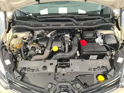 Photo 12 Renault Captur  dCi 90 EDC