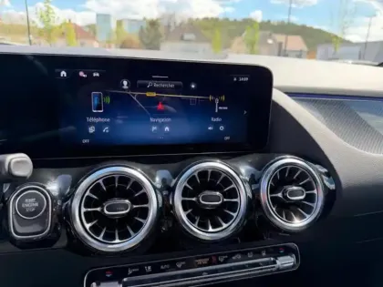 Photo 18 Mercedes GLA 250 e Hybrid EQ AMG Line