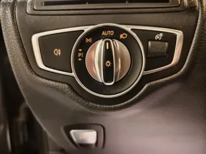 Photo 17 Mercedes GLC  300de 4MATIC SUV AMG Line