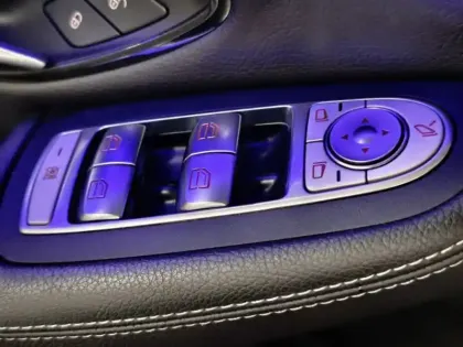 Photo 18 Mercedes GLC  300de 4MATIC SUV AMG Line