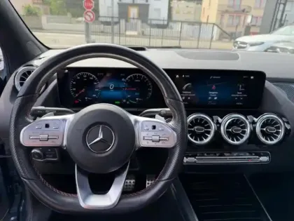 Photo 35 Mercedes GLA  250 e AMG Line