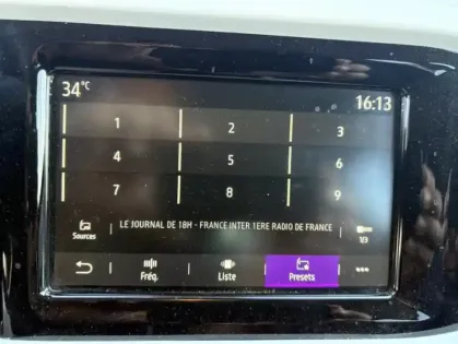 Photo 32 Renault Twingo III Intens TCe 95