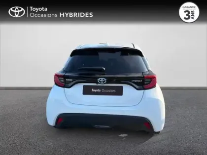 Photo 13 Toyota Yaris  116h Design 5p