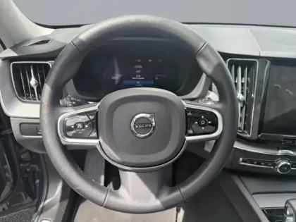 Photo 11 Volvo Xc60  T6 Hybride Rechargeable 253 + 145ch Ultra Style Dark Geartronic 8 AWD
