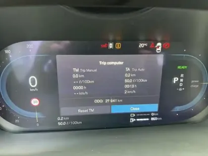 Photo 13 Volvo Xc60  T6 Hybride Rechargeable 253 + 145ch Ultra Style Dark Geartronic 8 AWD