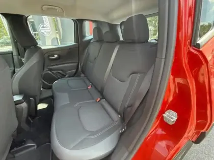 Photo 11 Jeep Renegade  1.5 Turbo T4 130ch MHEV Longitude BVR7