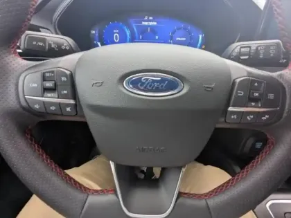 Photo 15 Ford Focus  1.0 Flexifuel mHEV 125ch ST-Line X Powershift