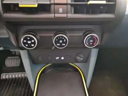 Photo 14 Fiat Panda Grande  1.2 Hybrid Turbo 110ch Pop eDCT6