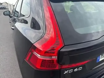 Photo 6 Volvo Xc60  T6 Hybride Rechargeable 253 + 145ch Plus Style Dark Geartronic 8 AWD