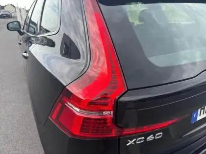 Photo 26 Volvo XC60  T6 Hybride Rechargeable 253 + 145ch Plus Style Dark Geartronic 8 AWD