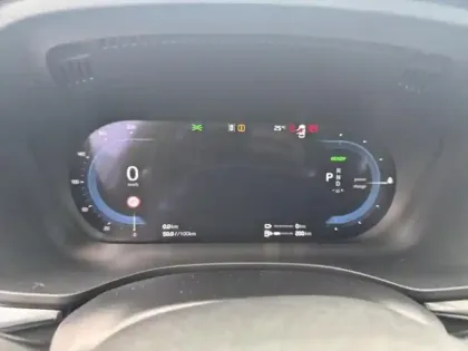 Photo 12 Volvo Xc60  T6 Hybride Rechargeable 253 + 145ch Plus Style Dark Geartronic 8 AWD