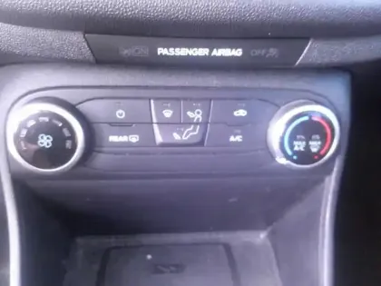 Photo 12 Ford Fiesta  1.1 75ch  Cool & Connect 5p