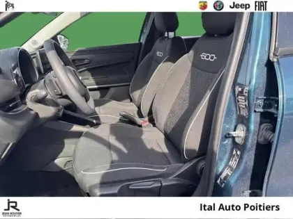 Photo 8 Fiat 600    DCT6 Pop T-Gen 3 1.2 Hybrid Turbo 11