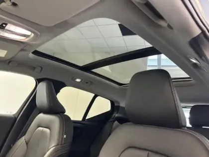 Photo 8 Volvo Xc40  B3 163ch Lounge Edition DCT 7