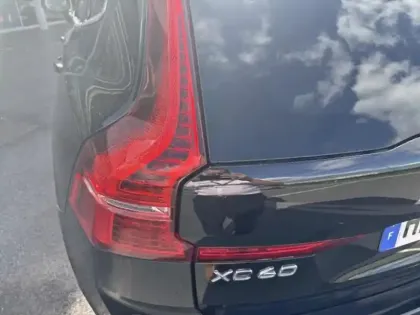 Photo 7 Volvo Xc60  T6 Hybride Rechargeable 253 + 145ch Ultra Style Dark Geartronic 8 AWD