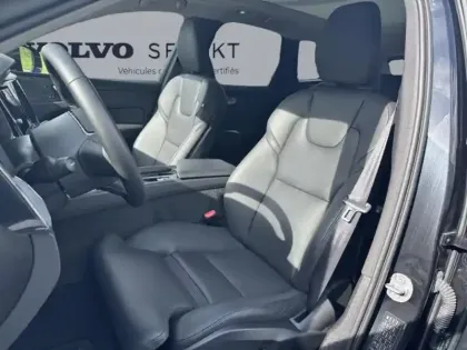 Photo 8 Volvo Xc60  T6 Hybride Rechargeable 253 + 145ch Ultra Style Dark Geartronic 8 AWD