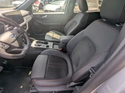 Photo 10 Ford Kuga  2.5 Duratec 243ch Hybride Rechargeable ST-Line X Powershift