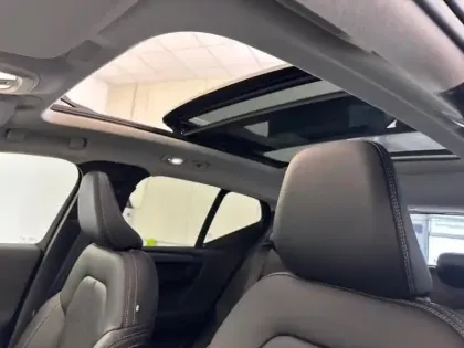 Photo 9 Volvo Xc40  B3 163ch Lounge Edition DCT 7