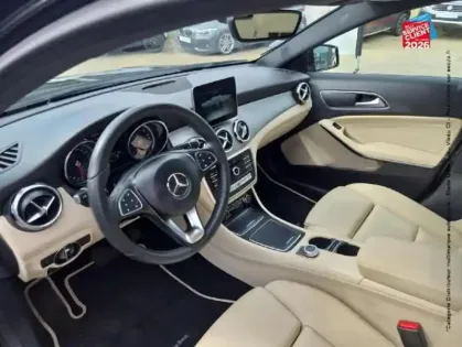 Photo 15 Mercedes GLA  220 d Inspiration 4Matic 7G-DCT