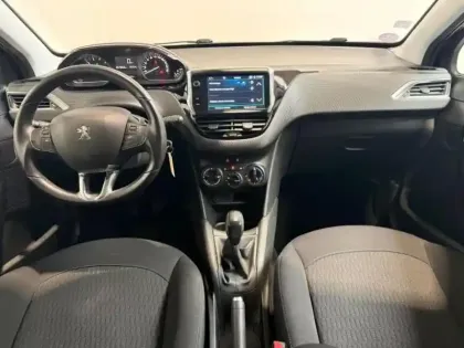 Photo 6 Peugeot 208  1.2  82 Style 5 portes GPS Radar Carplay