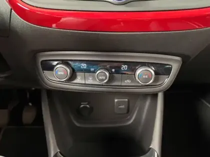 Photo 13 Opel Crossland  1.2 Turbo 110 GS / Carplay / Caméra