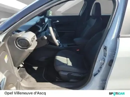 Photo 10 Jeep Avenger  1.2 Turbo T3 110ch MHEV Altitude BVR6 eHybrid